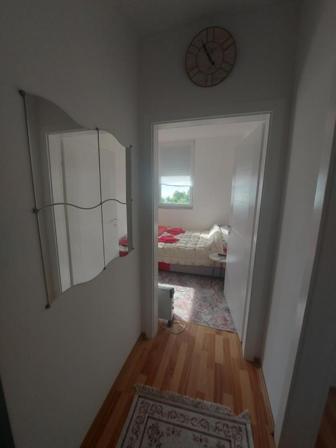Apartment Ana V-Peshtani Ohrid Bagian luar foto
